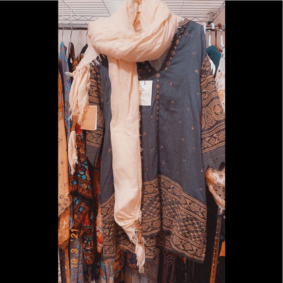 Spell & The Gypsy Designs Muwala Embroidered Tunic - Picture 9 of 9